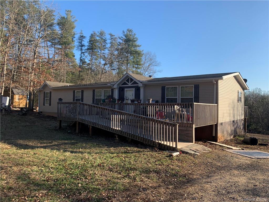 9 Bannister Dr., Asheville, NC 28804