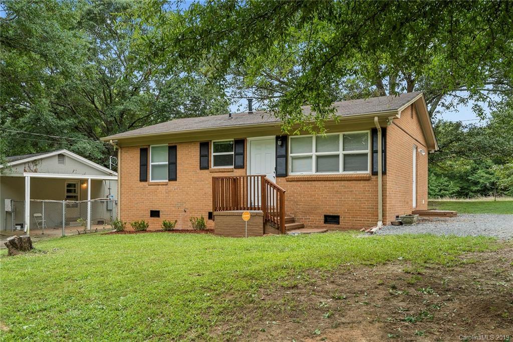 431 Red Tip Ln., Gastonia, NC 28052