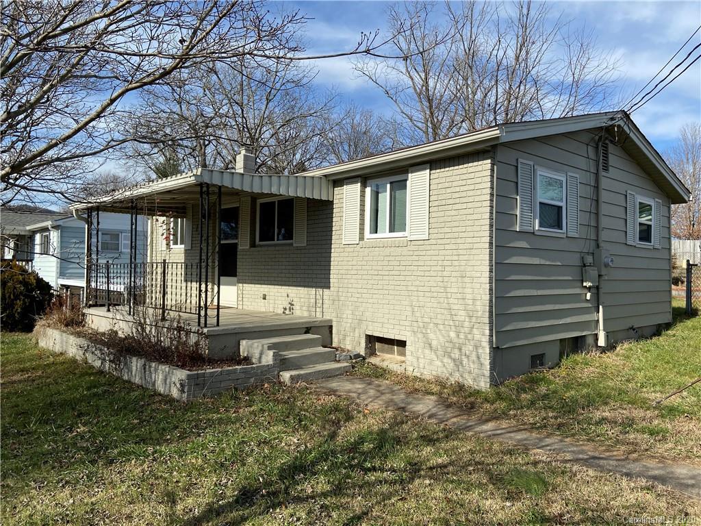 11 Huffman Rd., Asheville, NC 28806