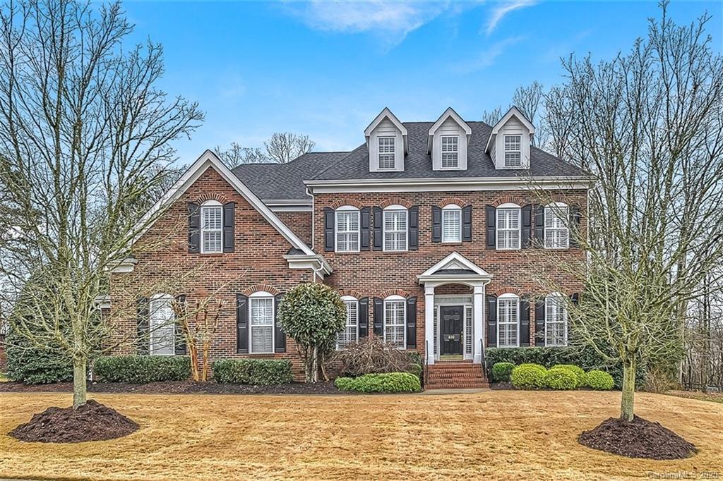 610 Castlestone Ln., Matthews, NC 28104