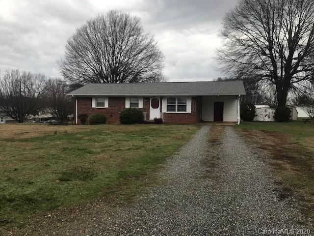 5498 Bryan Ln., Hickory, NC 28602