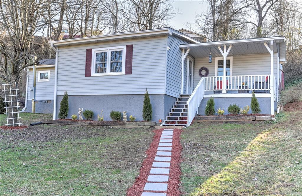 69 Devlin St., Canton, NC 28716