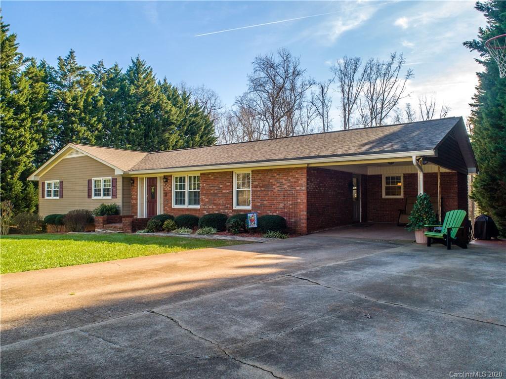 166 Robbins Dr., Forest City, NC 28043