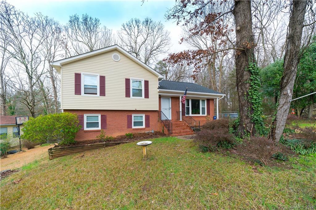 730 Pineborough Rd., Charlotte, NC 28212