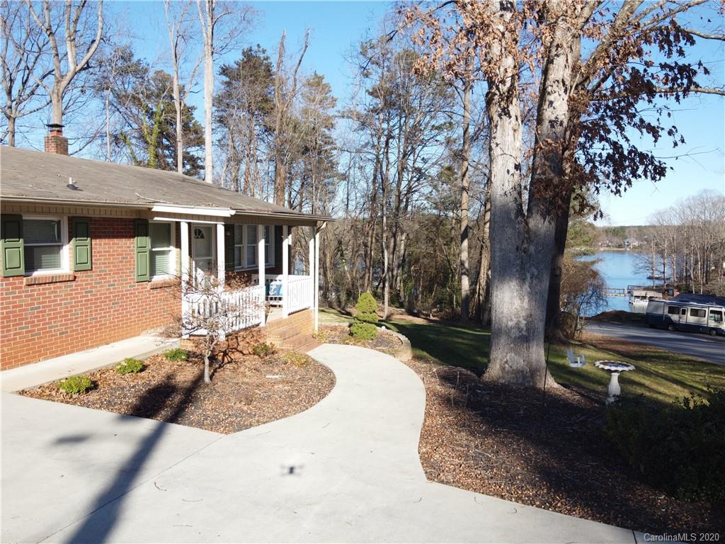 3885 Landmark Dr., Sherrills Ford, NC 28673
