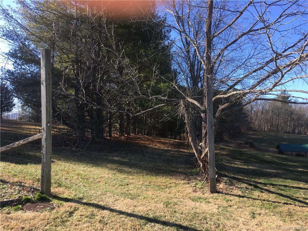 9999 Sunnyview Ter., Asheville, NC 28806