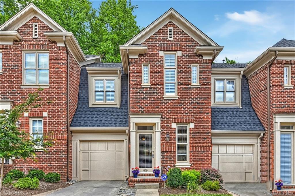 879 Park Slope Dr., Charlotte, NC 28209