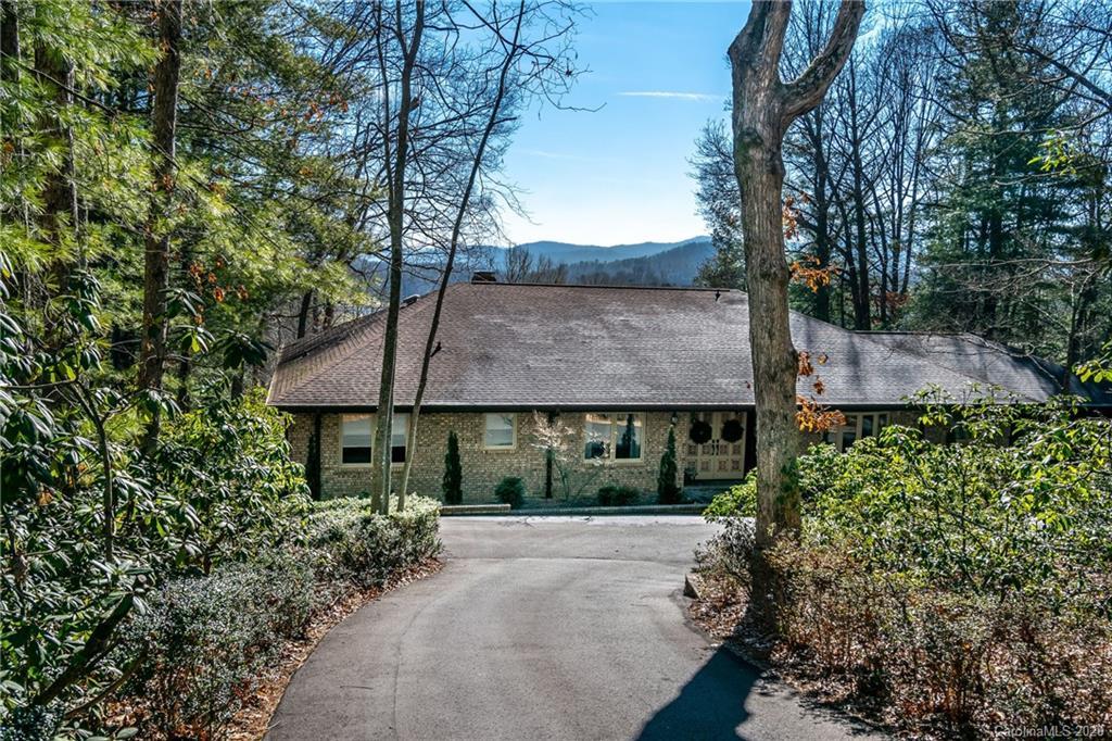 24 W Fairway Dr., Etowah, NC 28729