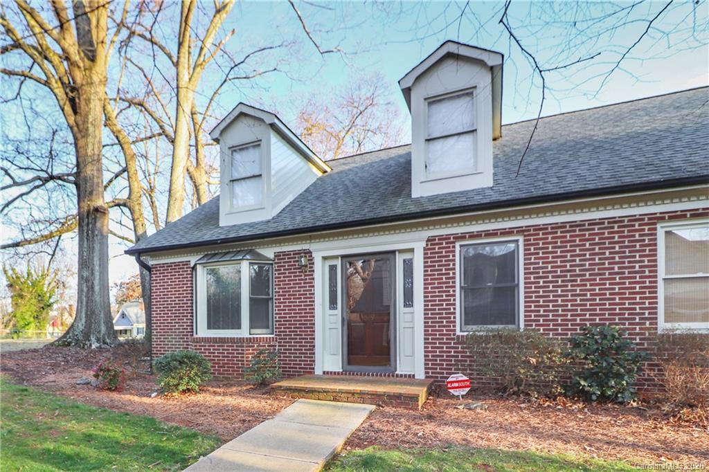 629 Davie Ave., Statesville, NC 28677