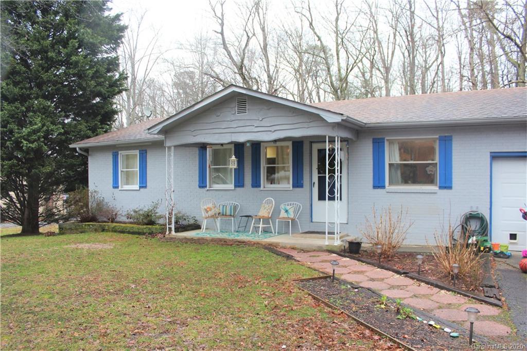 128 Upward Acres St., East Flat Rock, NC 28726