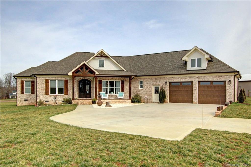 2880 Bradshaw Rd. #2, Mooresville, NC 28115