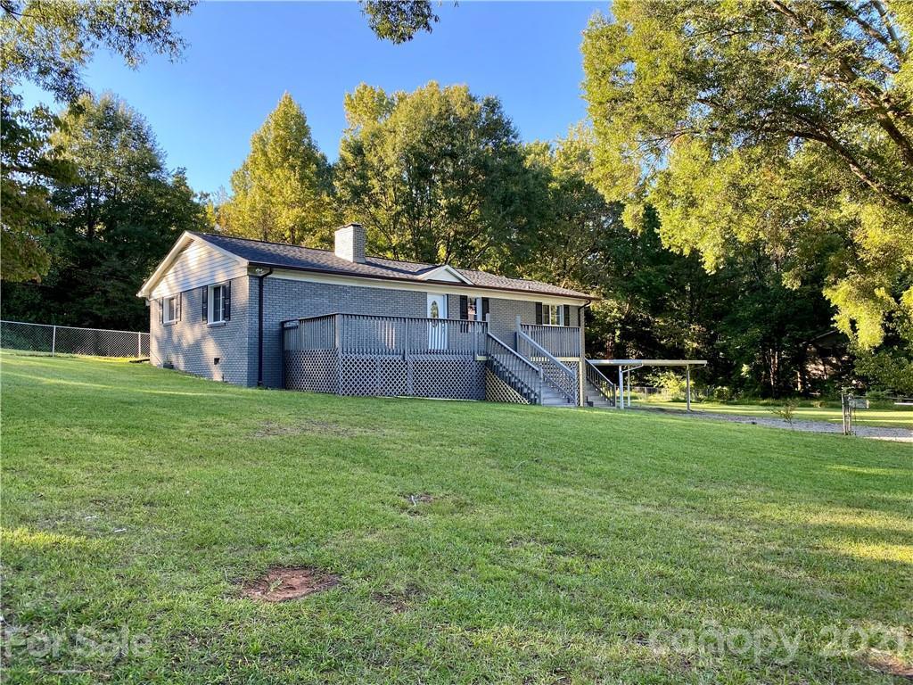 5619 Lantana Ave., Charlotte, NC 28212