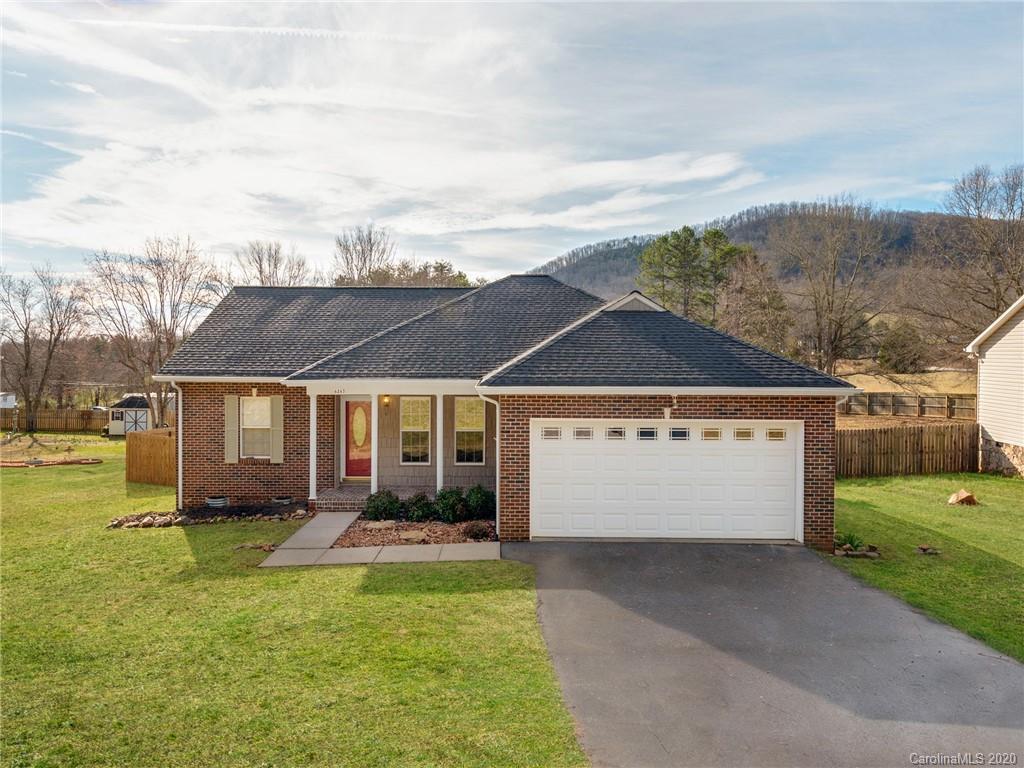 6263 Mountain Grove Rd., Hickory, NC 28602