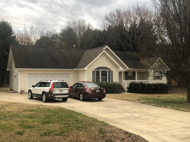 118 Westscott Dr., Statesville, NC 28625
