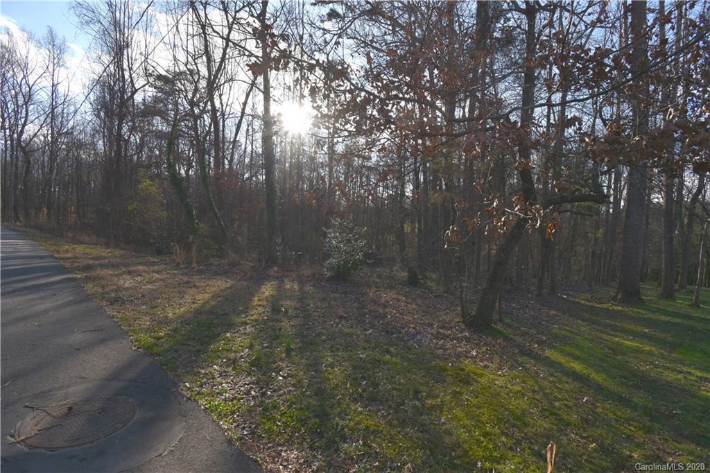 6701 Ludell Ln., Charlotte, NC 28215