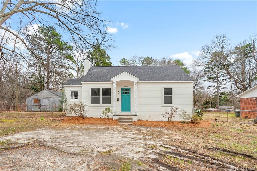 2515 Crescent Ln., Gastonia, NC 28052