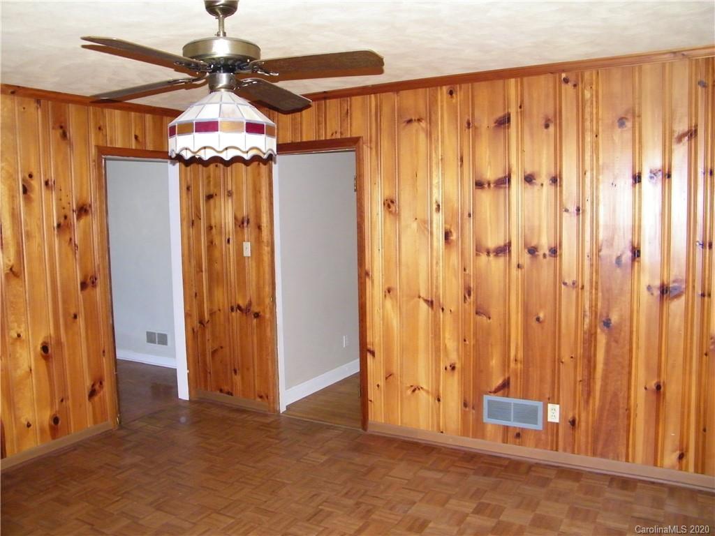 404 Mt Holly Huntersville Rd., Huntersville, NC 28078