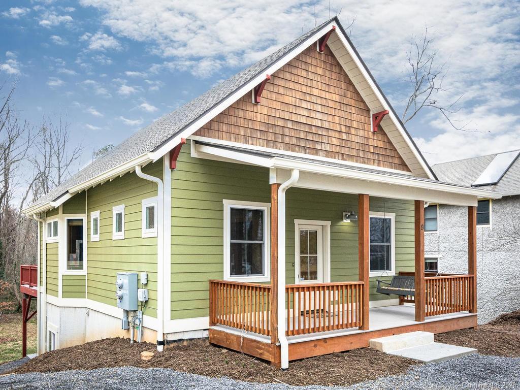 9 Reynolds Rd., Asheville, NC 28806