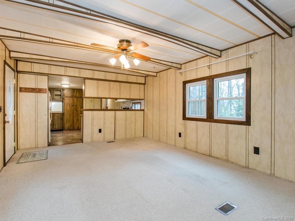 18 N Mockingbird Ln., Arden, NC 28704