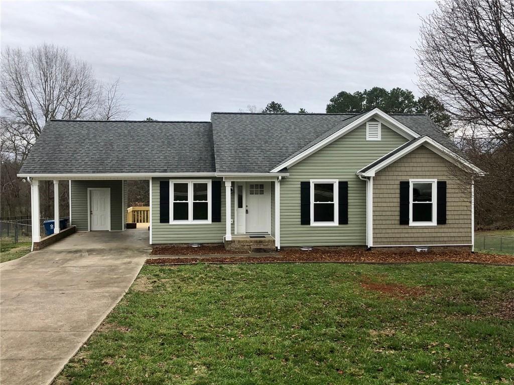 538 Heritage Farm Rd., Hickory, NC 28601