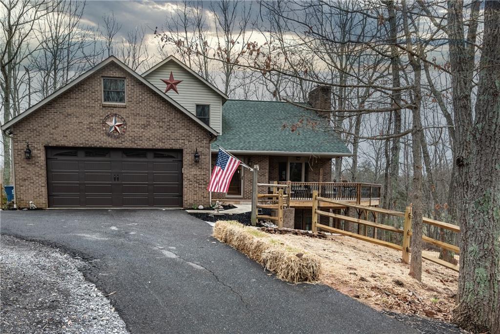 6941 Bakers Mountain Rd., Hickory, NC 28602