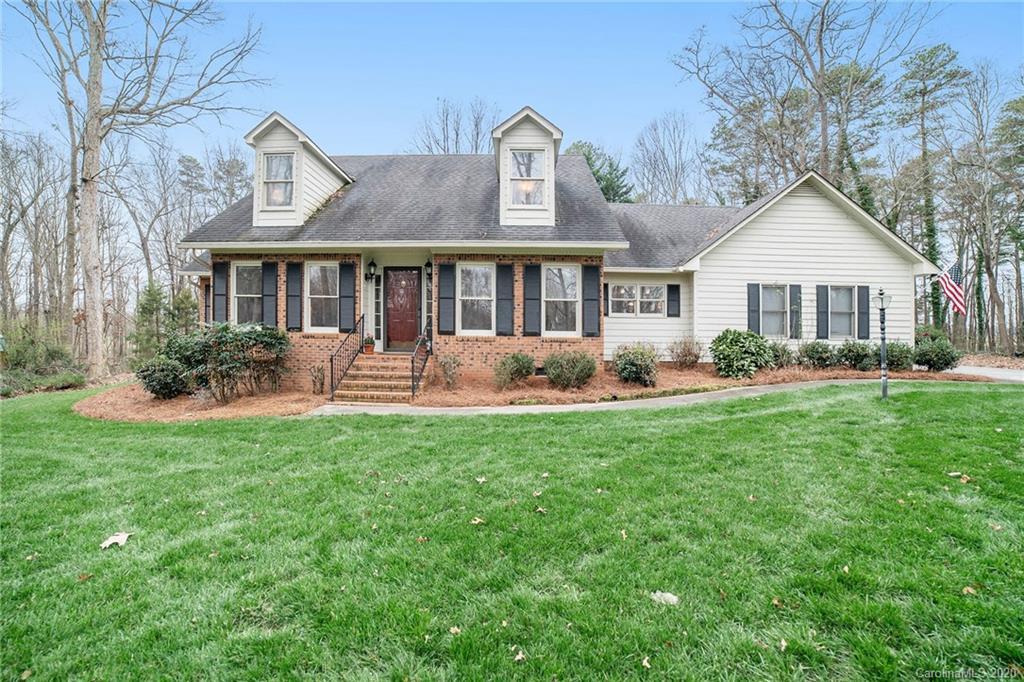 2716 Dellwood Dr., Monroe, NC 28112