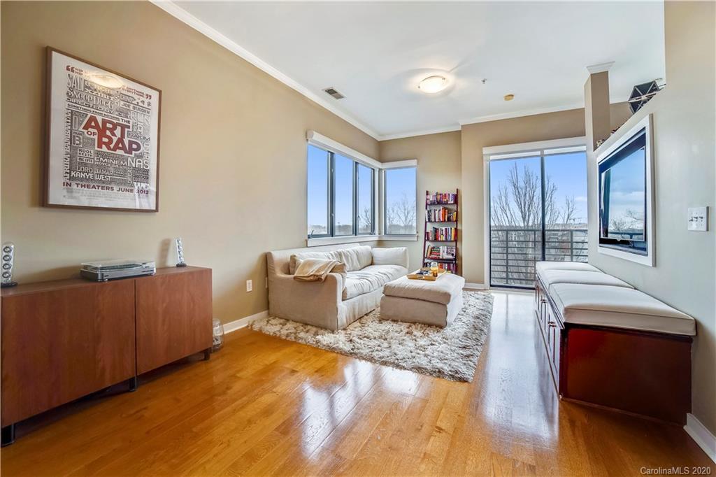 525 E 6th St. #415, Charlotte, NC 28202