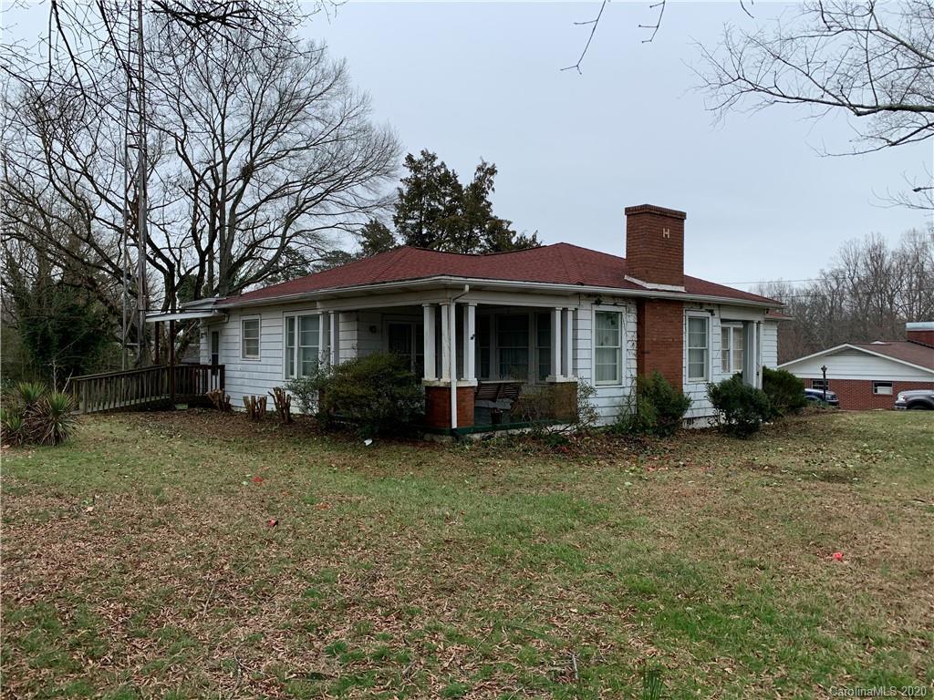 1913 Shelton Ave., Statesville, NC 28677