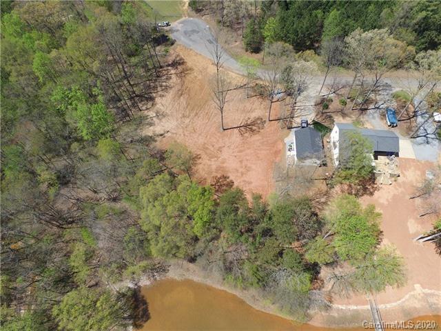 399 Wilson Lake Rd., Mooresville, NC 28117