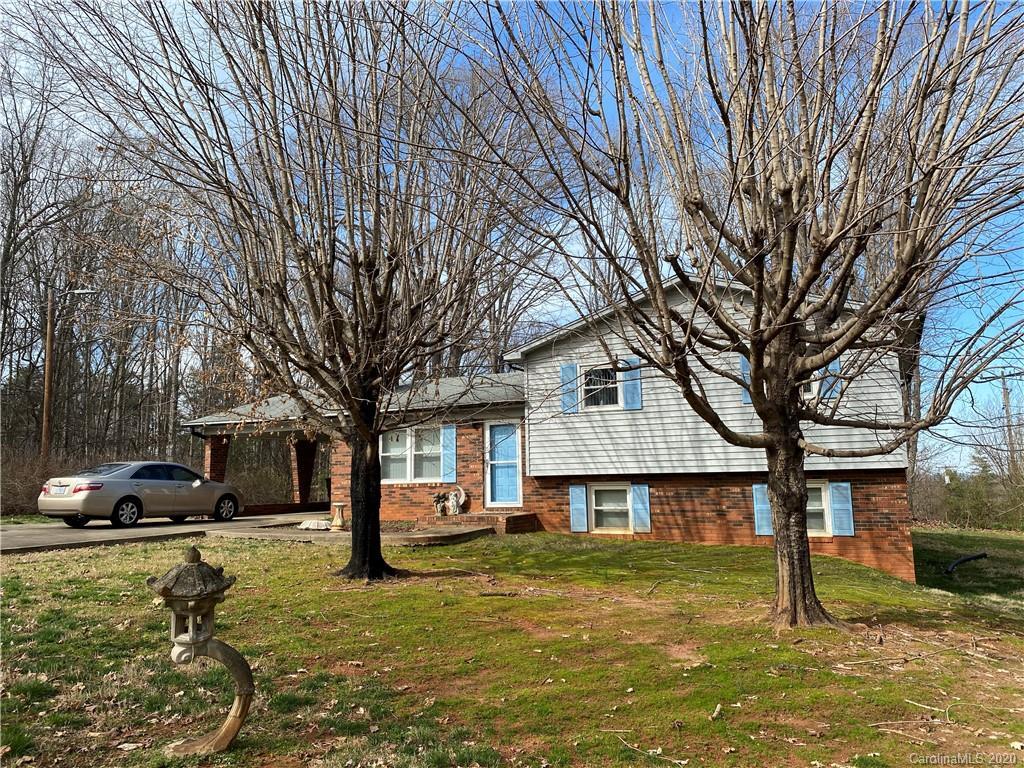 137 Windy Hill Rd., Statesville, NC 28625