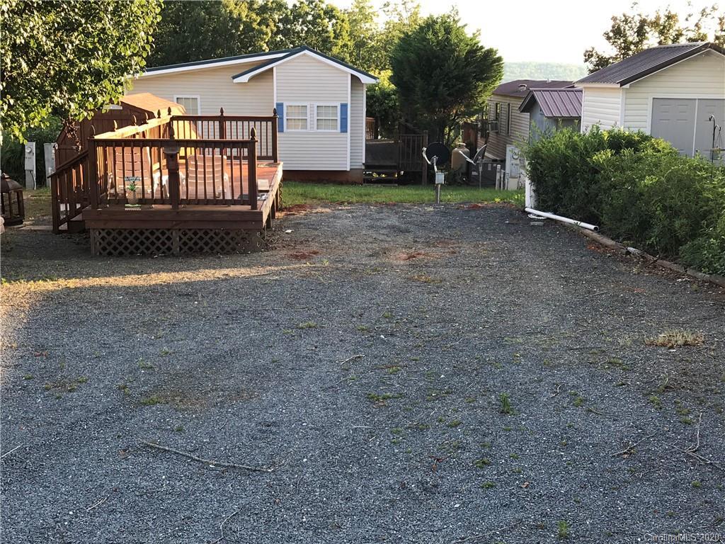 110 Scenic View Ln., New London, NC 28127
