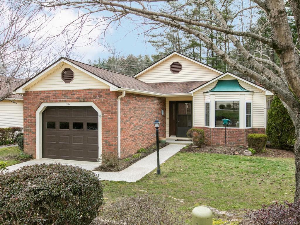 106 Exeter Ct., Hendersonville, NC 28791
