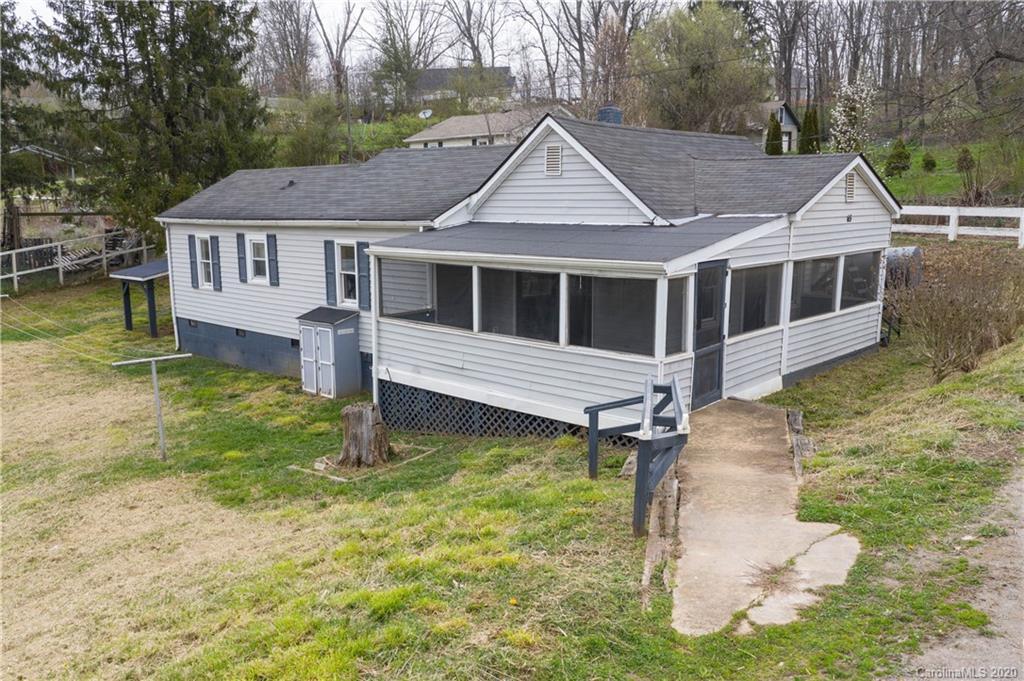 65 Clark Ln., Canton, NC 28716