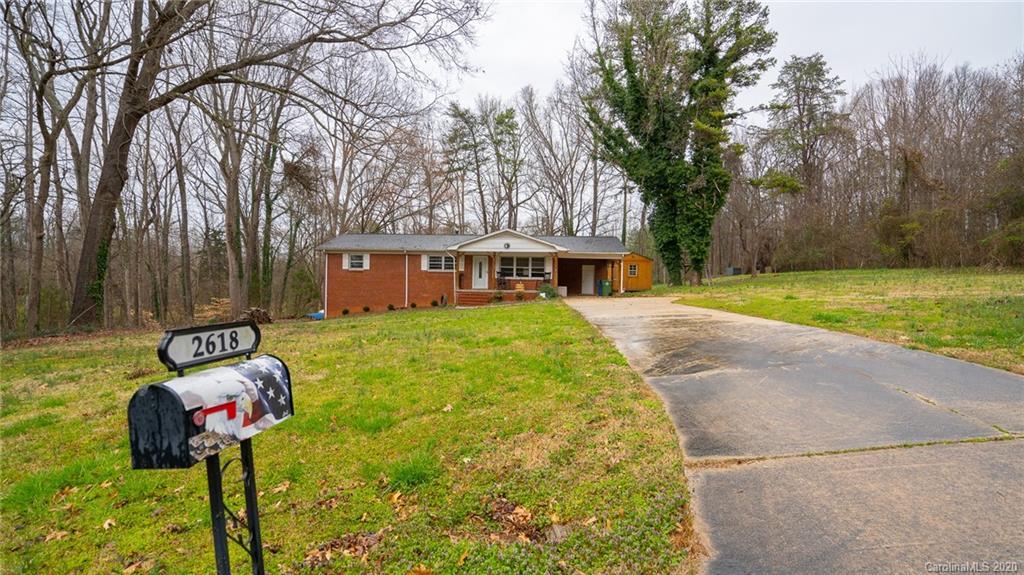 2618 Lynn Dr., Gastonia, NC 28054