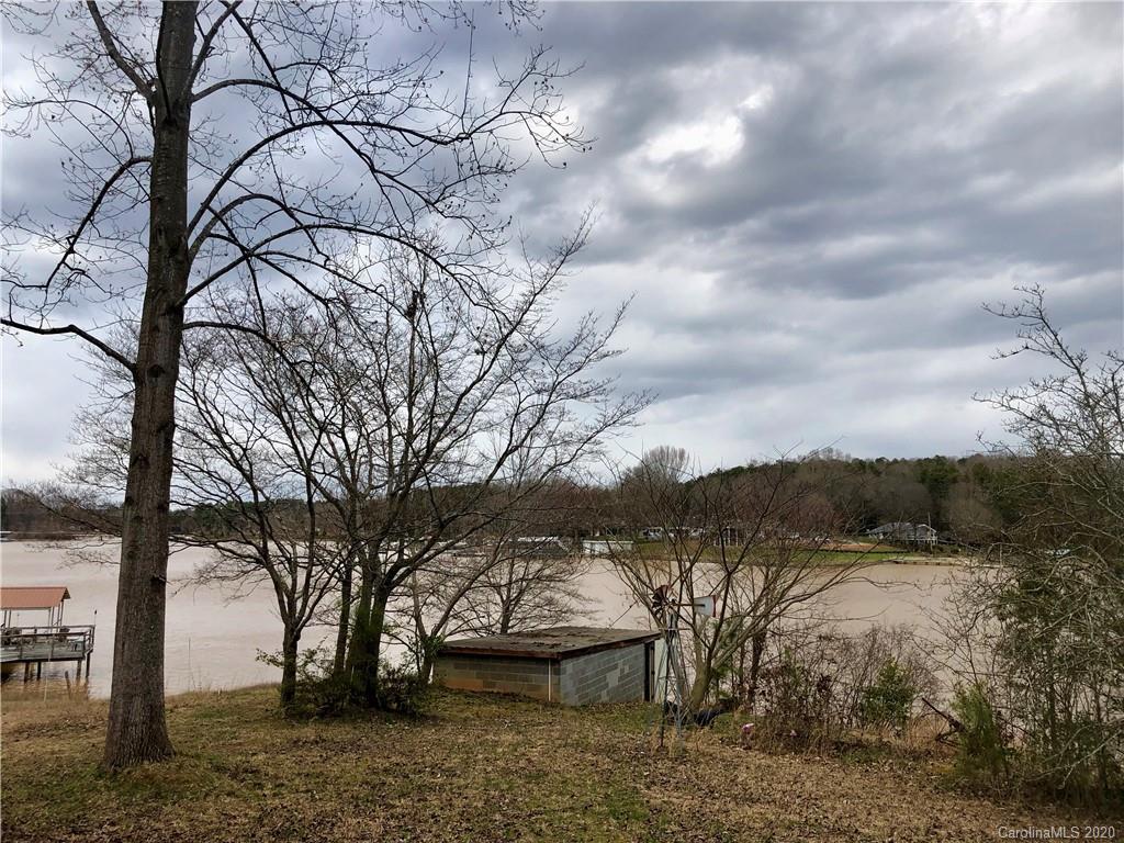 7176 Lynbrook Creek Rd., Denver, NC 28037