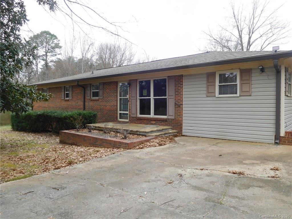 1689 Gilroy Rd., Iron Station, NC 28080