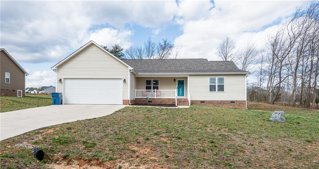 4839 Kemp Dellinger Rd., Maiden, NC 28650