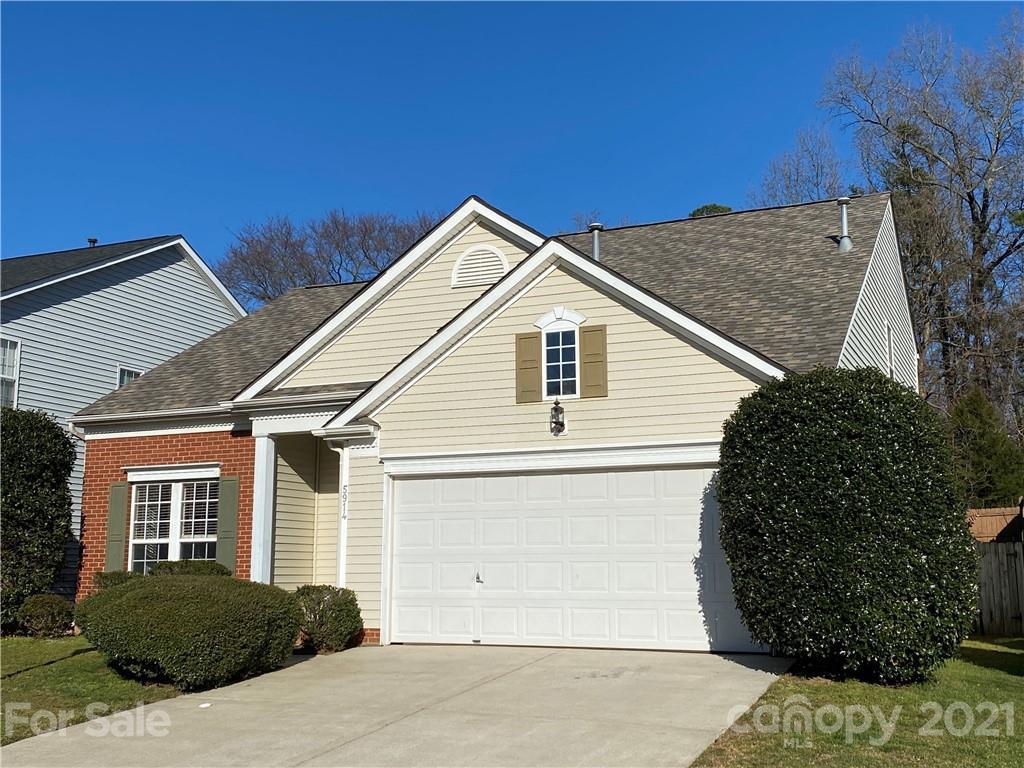 5914 Waverly Lynn Ln., Charlotte, NC 28269