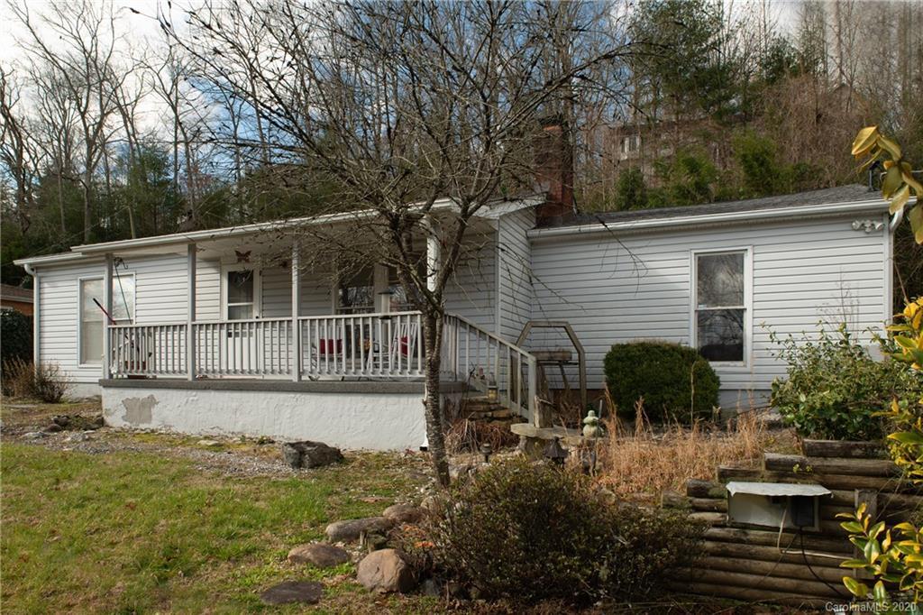 118 Glenwood Rd., Hendersonville, NC 28791