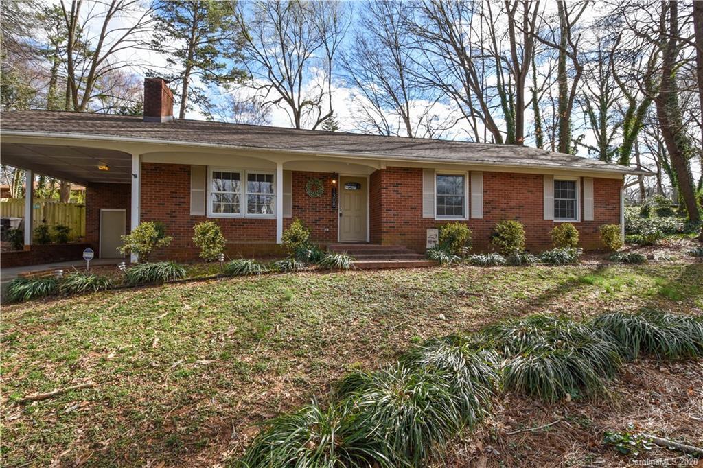 1308 Forest Park Dr., Statesville, NC 28677