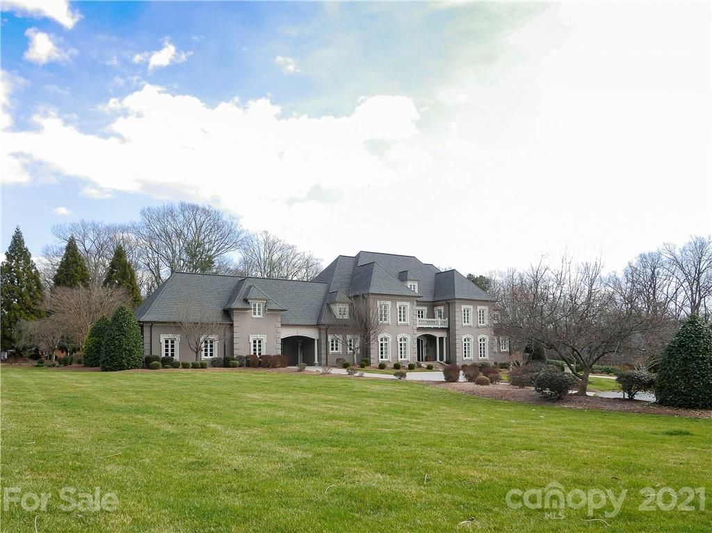 3226 Banberry Dr., Statesville, NC 28625