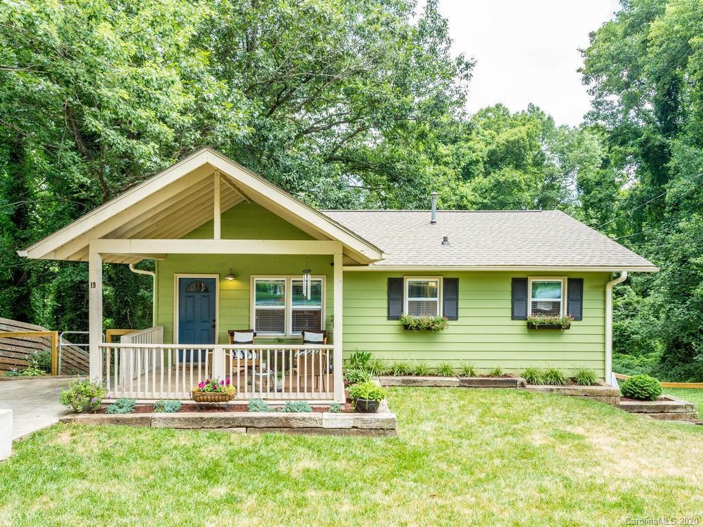 19 Crestland Rd., Asheville, NC 28803