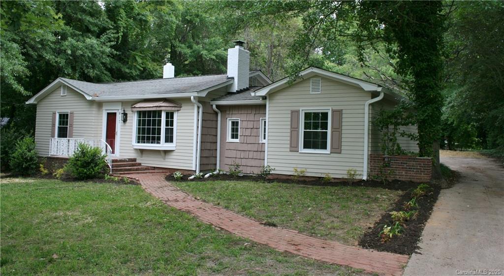 817 Parkwood Rd., Shelby, NC 28150