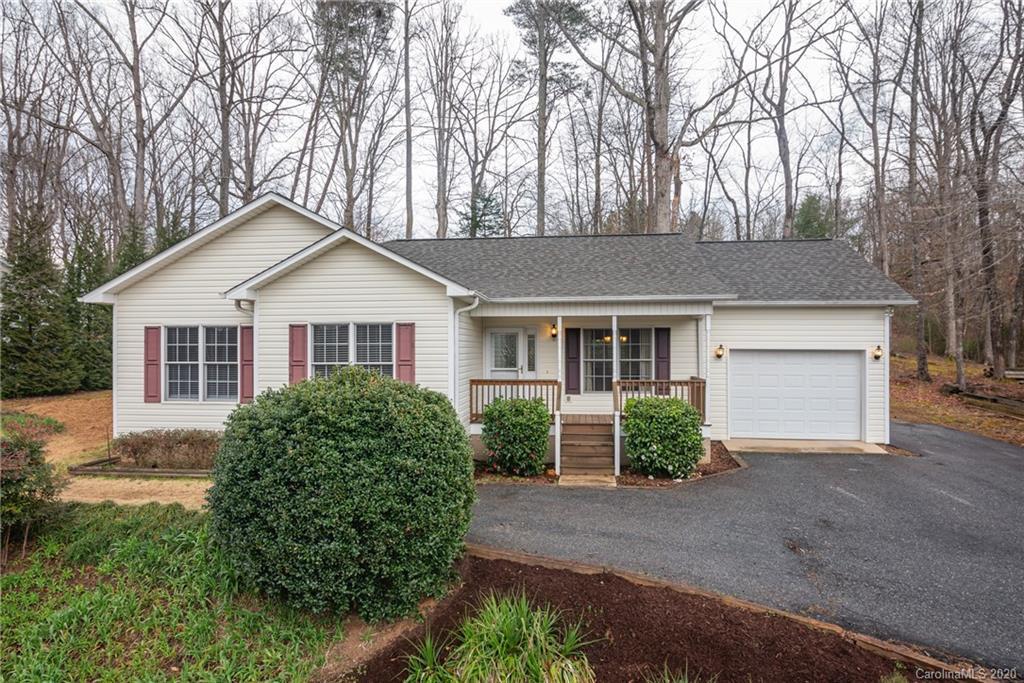 250 Windwood Dr., Columbus, NC 28722