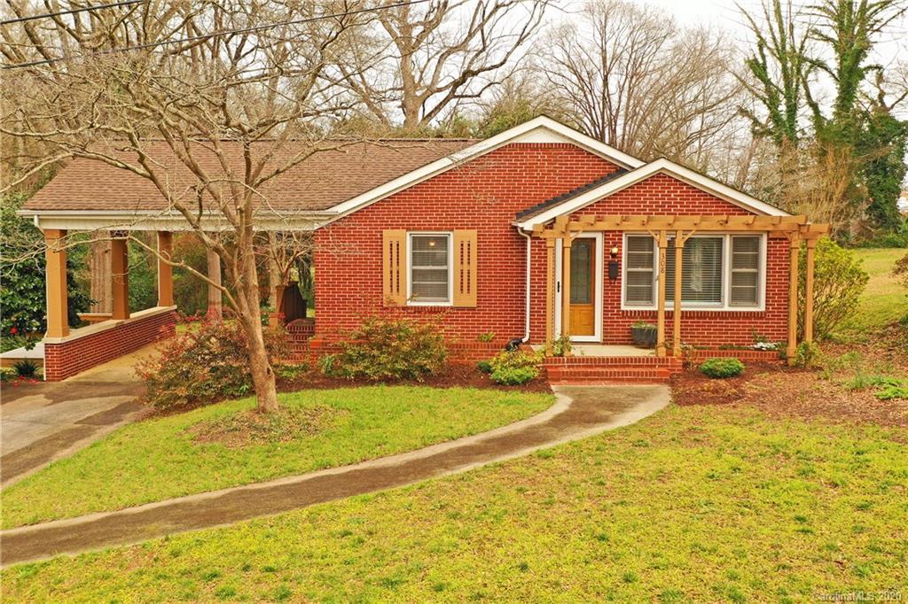 308 Hillcrest Ave., Gastonia, NC 28052