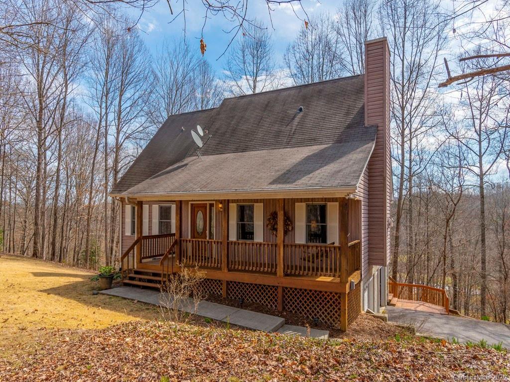 114 Courtney Ln., Candler, NC 28715