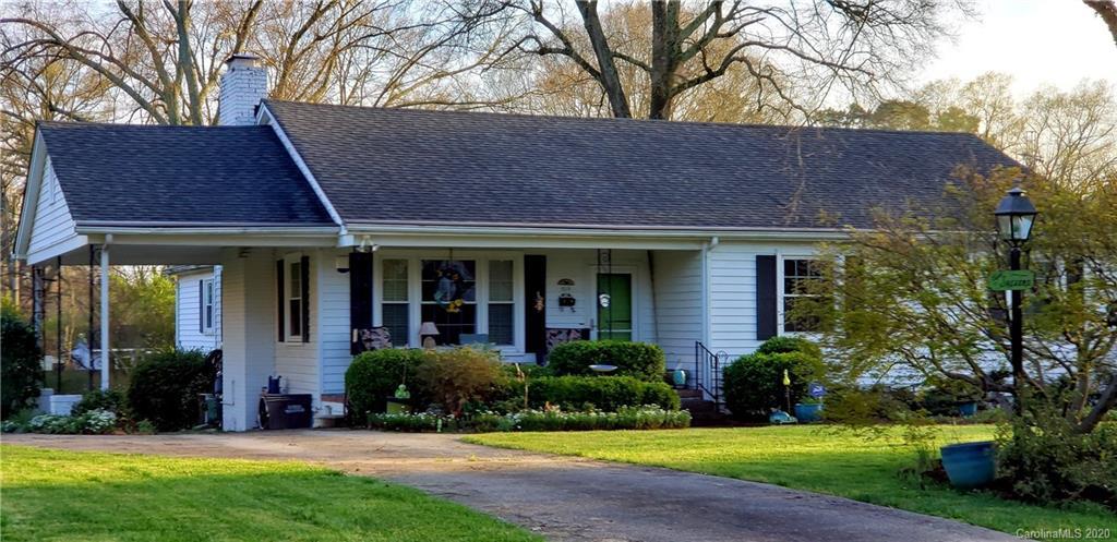 1019 Temple Ct., Gastonia, NC 28054