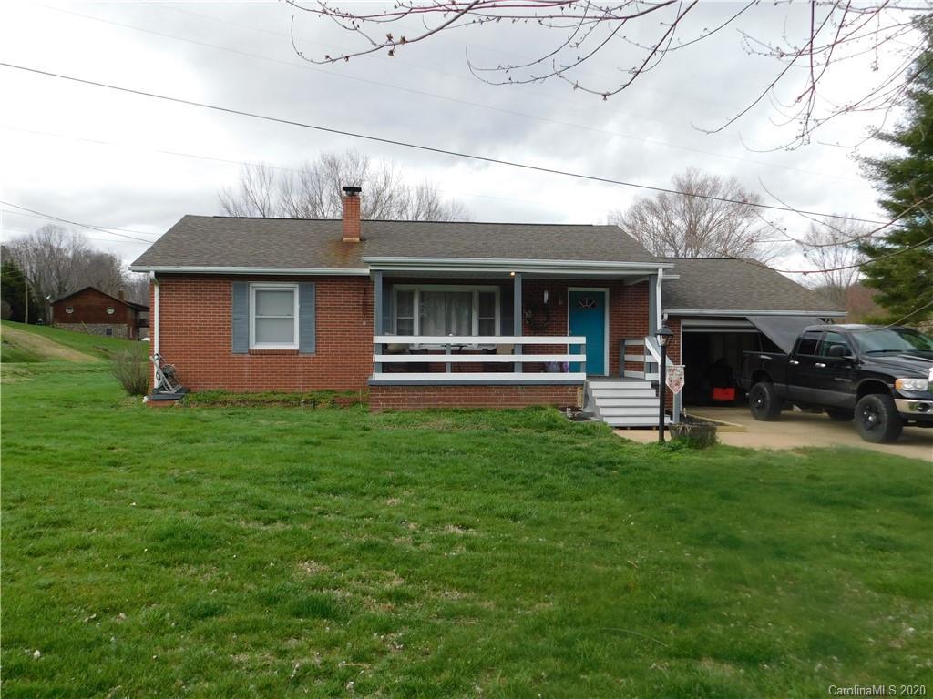 8 James Loop, Waynesville, NC 28786