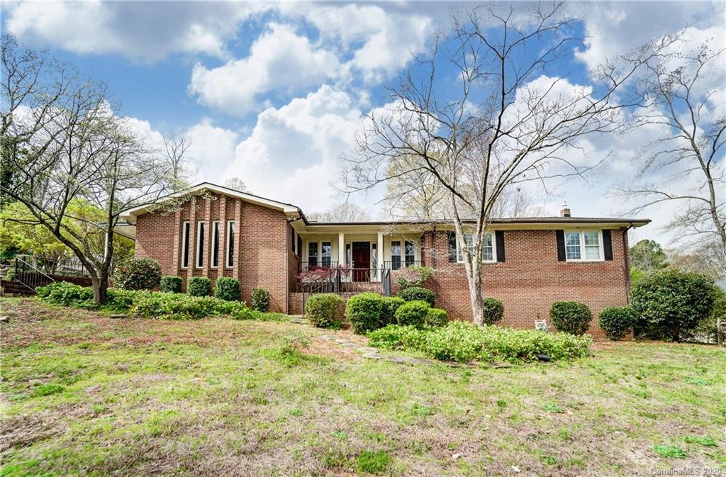 4033 Brookwood Rd., Charlotte, NC 28215
