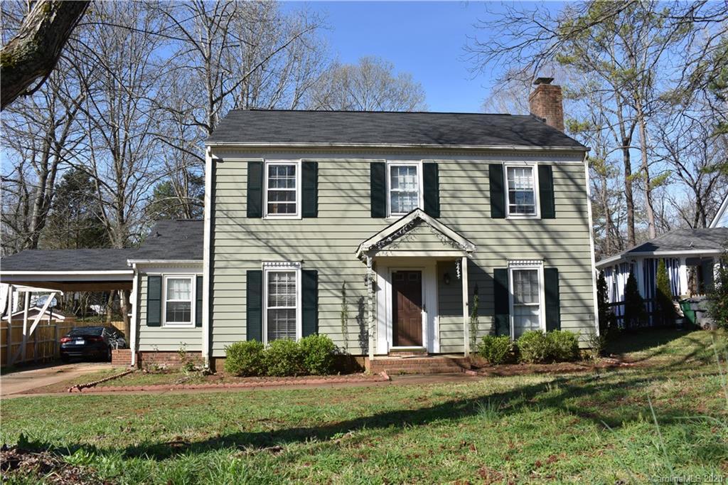 5014 Rivergreen Ln., Charlotte, NC 28227